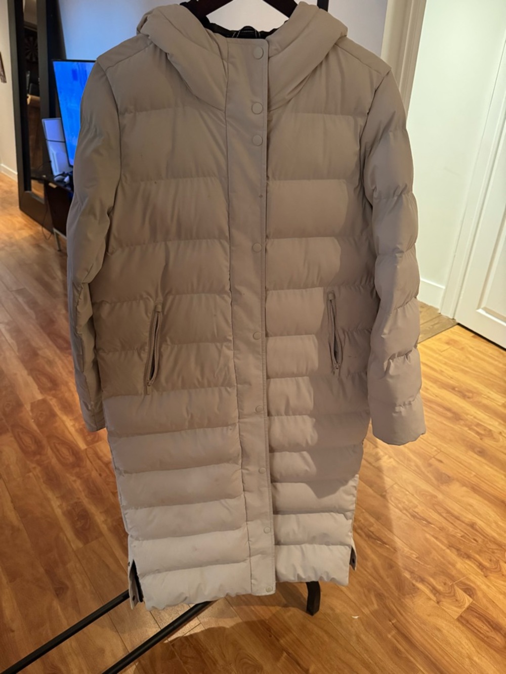 Women's Long Hooded Puffer Coat in Cream